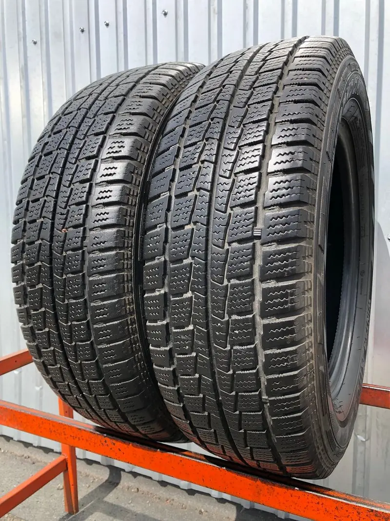 Пара б/у шин 215/65 R16C Hankook Winter RW06