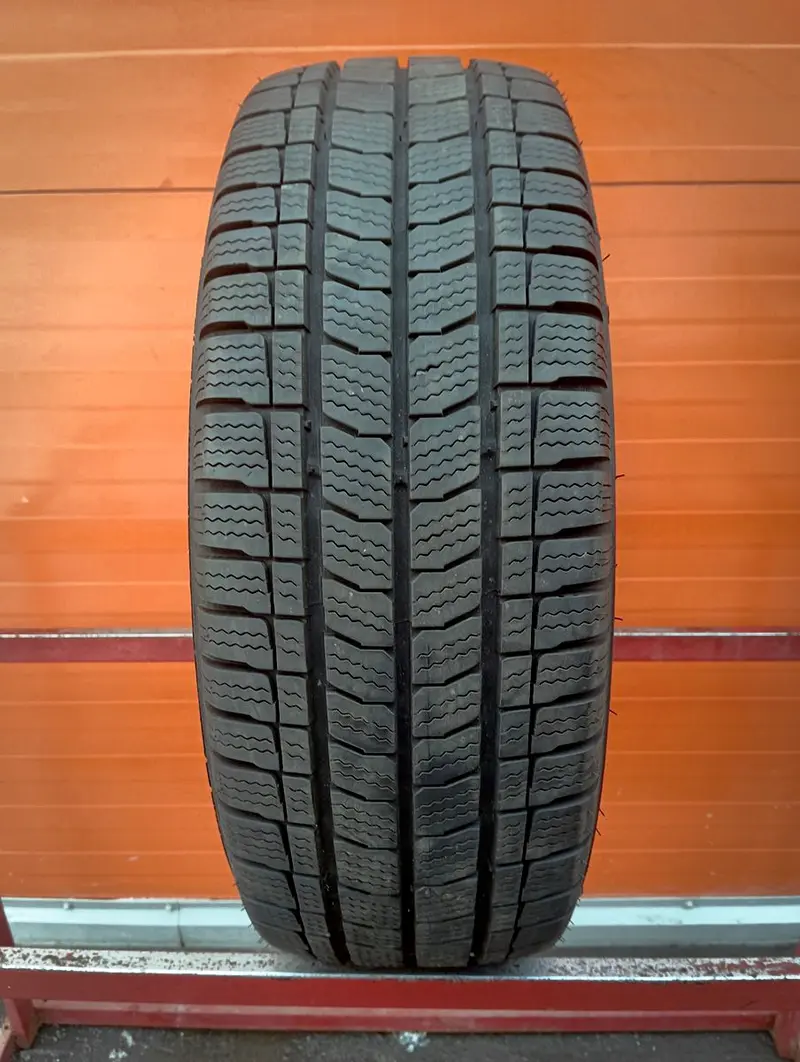 Б/у шина 215/65 R16C Kleber Transalp 2