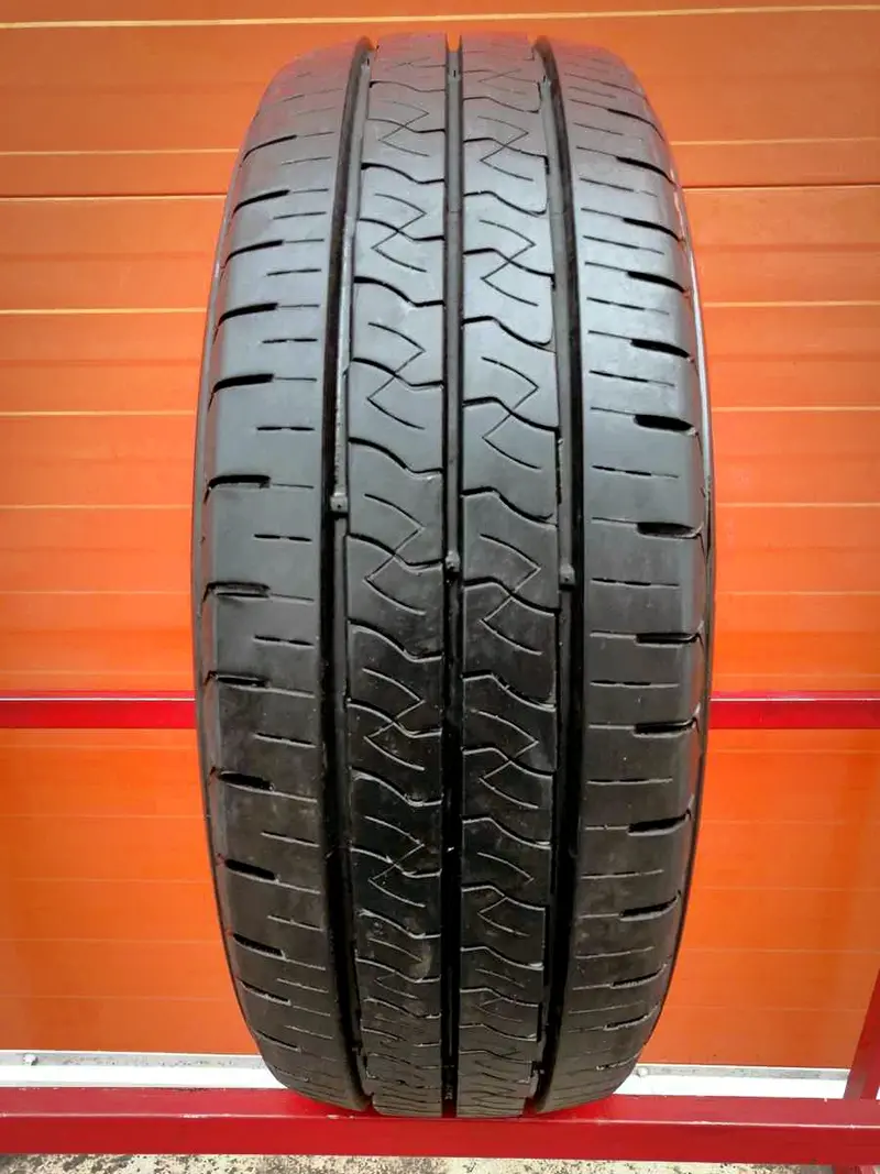 Б/у шина 215/65 R16C Kumho PorTran KC53