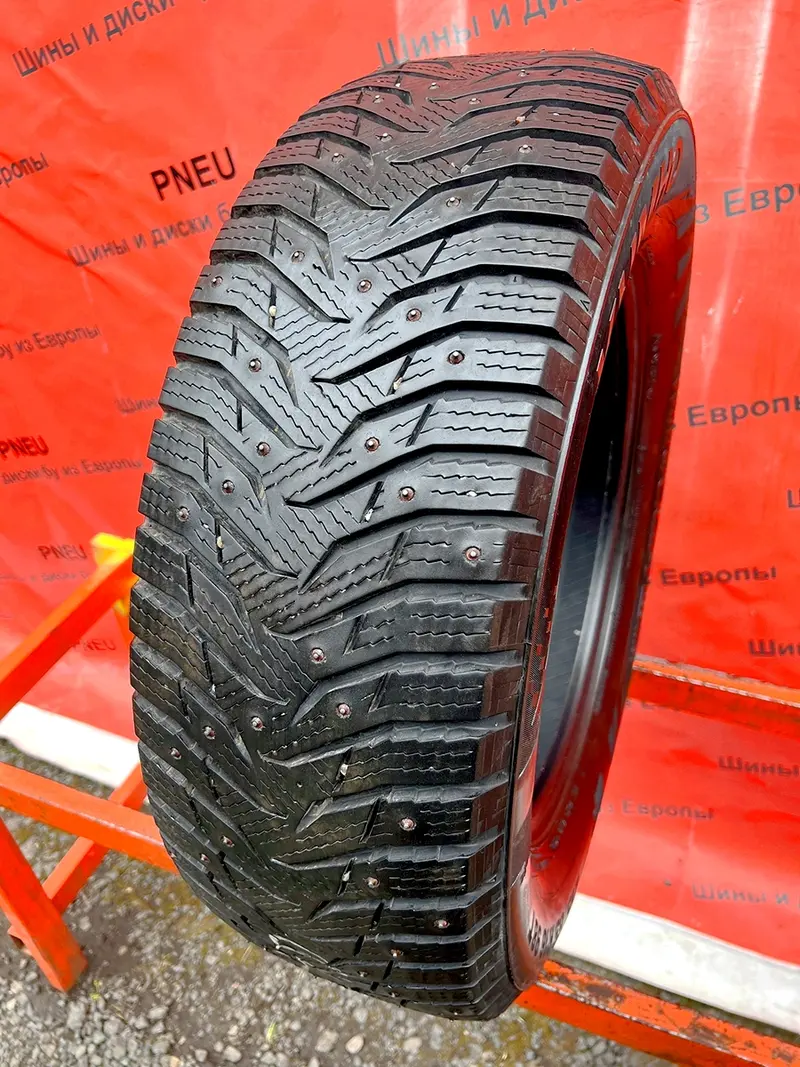 Б/у шина 215/65 R16 Kumho WinterCraft Ice WI31