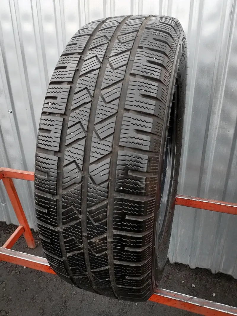 Б/у шина 215/65 R16C Laufenn I Fit Van