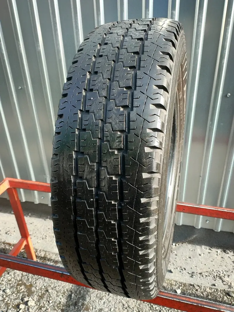 Б/у шина 215/65 R16C Michelin Agilis 81