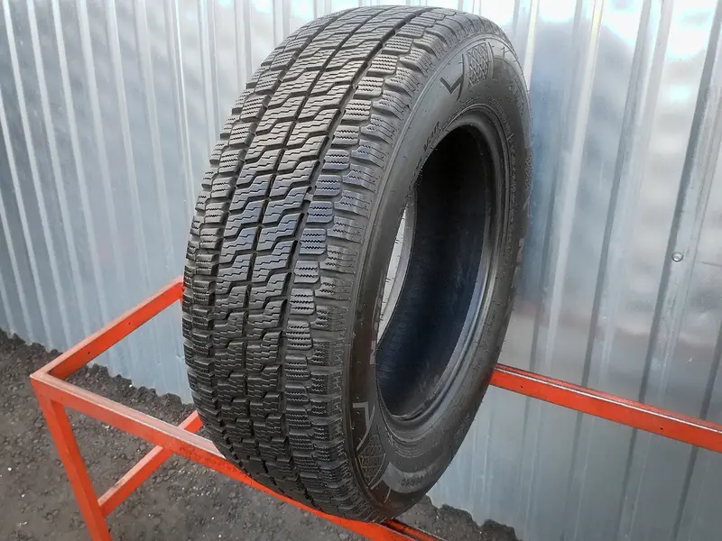 Б/у шина 215/65 R16C Nexen N'Blue 4 Season Van