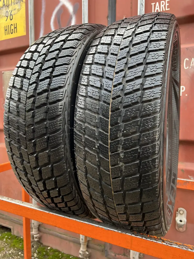 Пара б/у шин 215/65 R16 Nexen Winguard SUV, фото 1