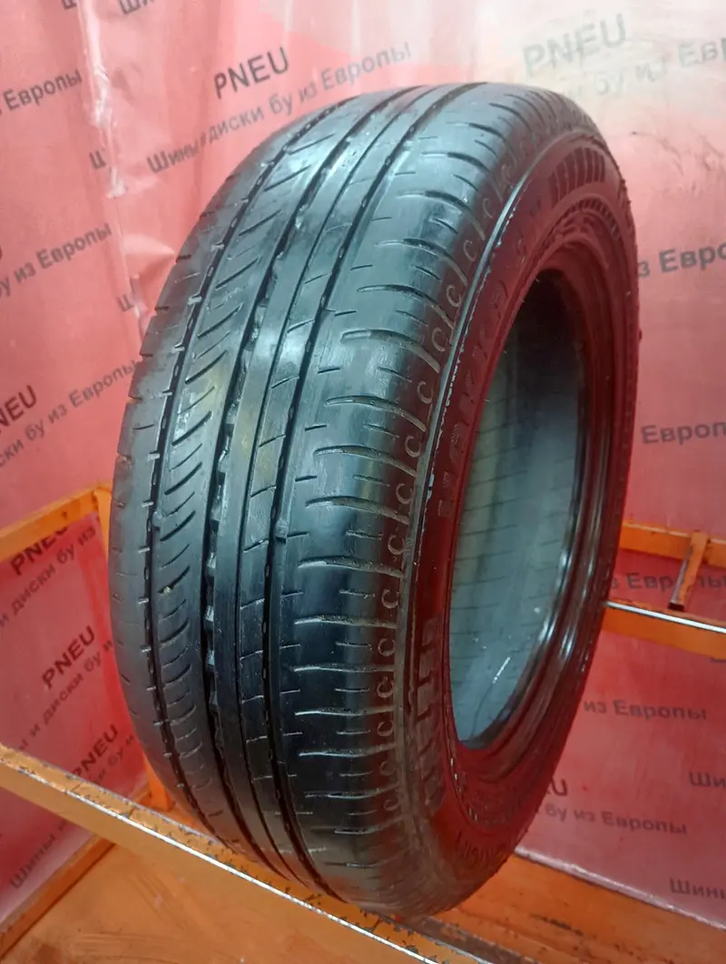 Б/у шина 215/65 R16C Nokian Hakka C Van