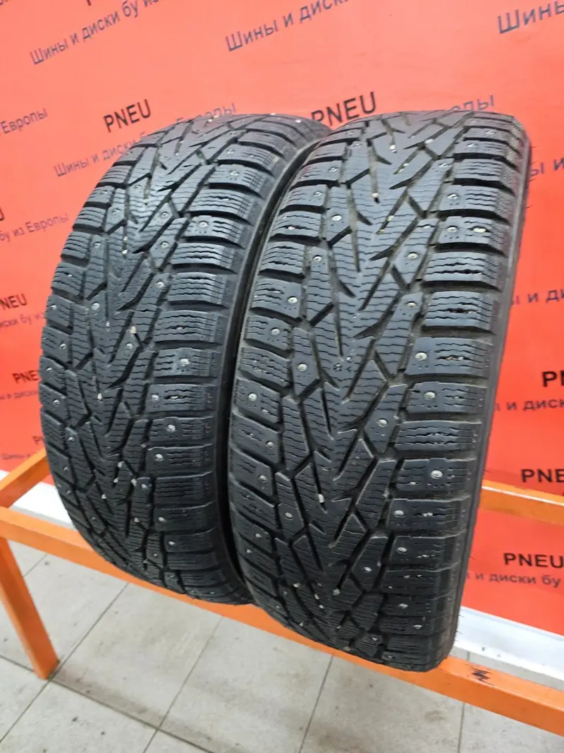 Пара б/у шин 215/65 R16 Nokian Hakkapeliitta 7 SUV