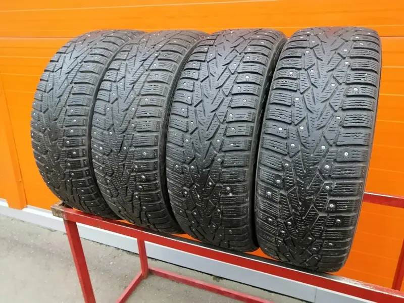 Комплект б/у шин 215/65 R16 Nokian Hakkapeliitta 7 SUV