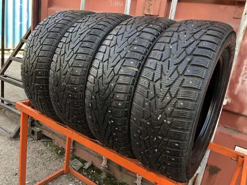 Комплект б/у шин 215/65 R16 Nokian Hakkapeliitta 7 SUV