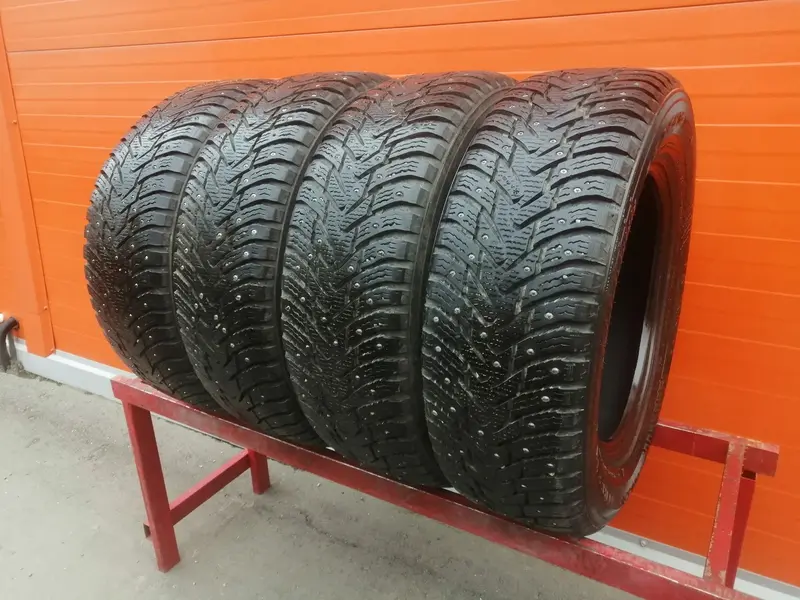 Комплект б/у шин 215/65 R16 Nokian Hakkapeliitta 8 SUV
