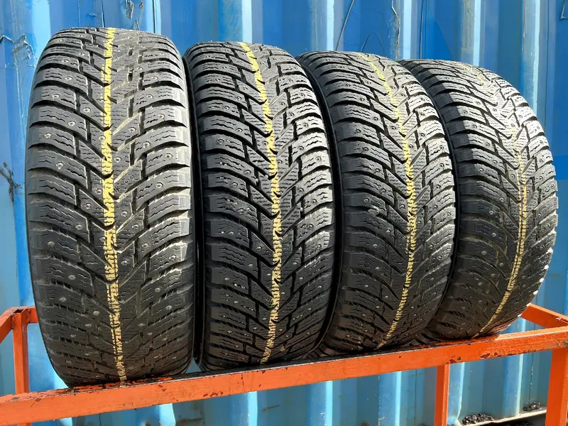 Комплект б/у шин 215/65 R16 Nokian Hakkapeliitta 8 SUV, фото 1