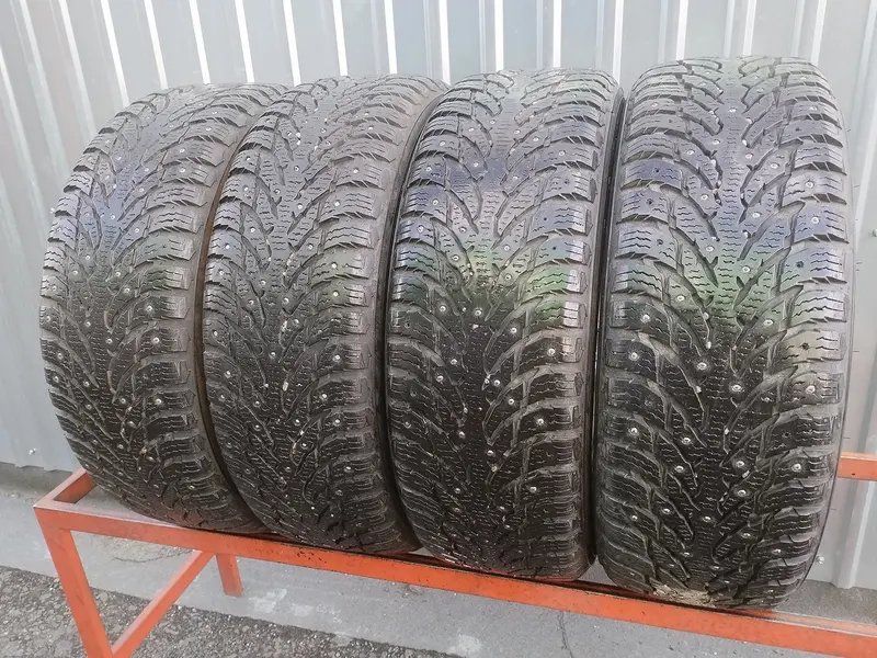 Комплект б/у шин 215/65 R16 Nokian Hakkapeliitta 9 SUV