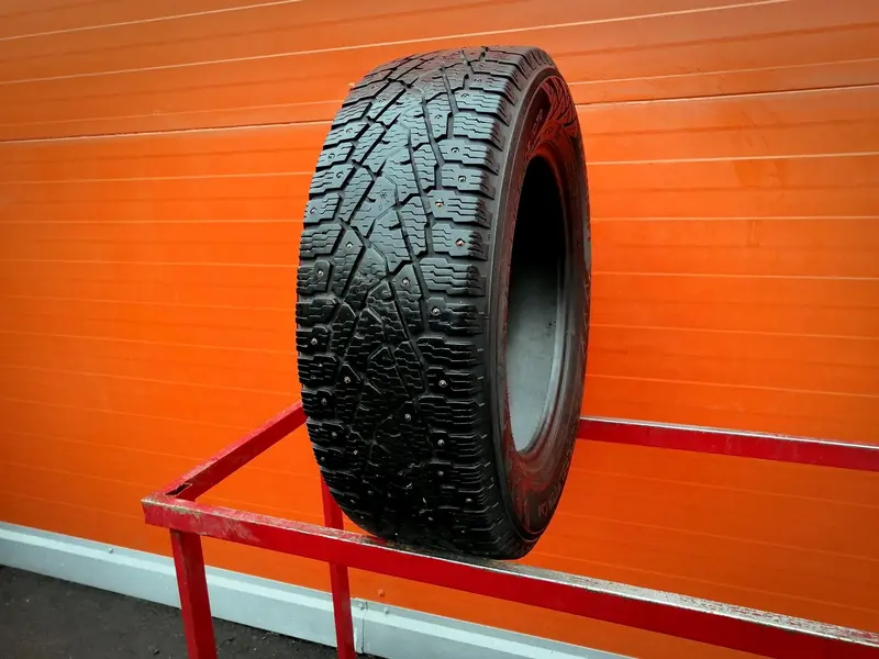 Б/у шина 215/65 R16C Nokian Hakkapeliitta C3