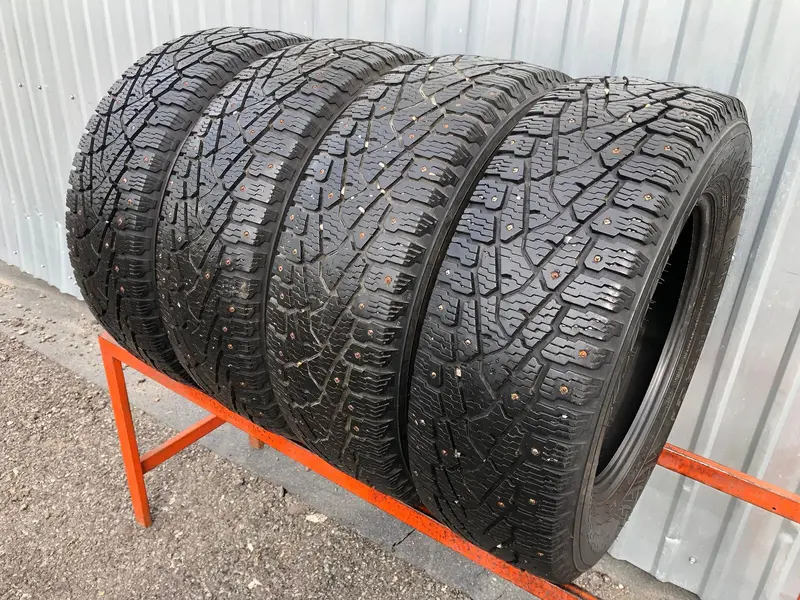 Комплект б/у шин 215/65 R16C Nokian Hakkapeliitta C3