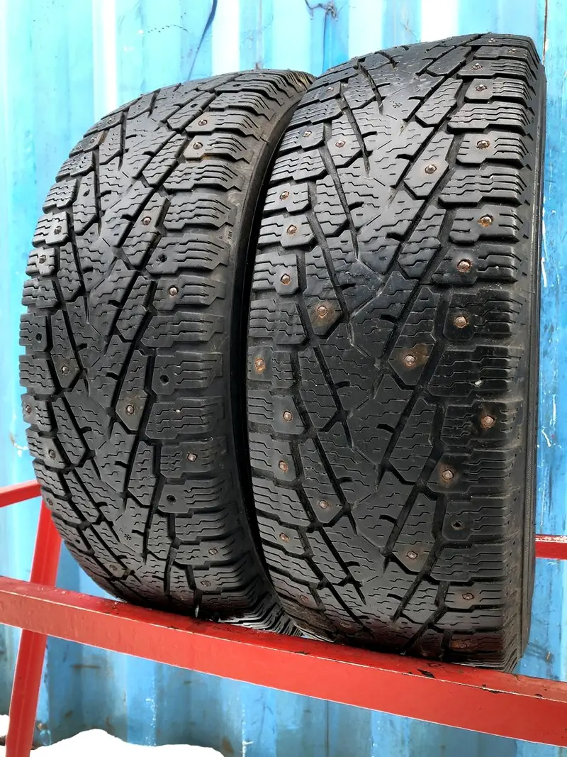 Пара б/у шин 215/65 R16C Nokian Hakkapeliitta C3