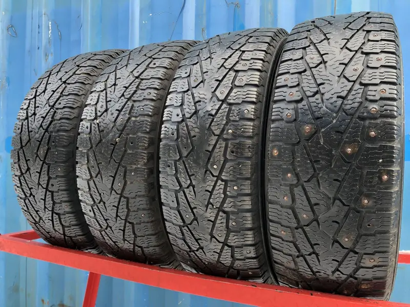 Комплект б/у шин 215/65 R16C Nokian Hakkapeliitta C3