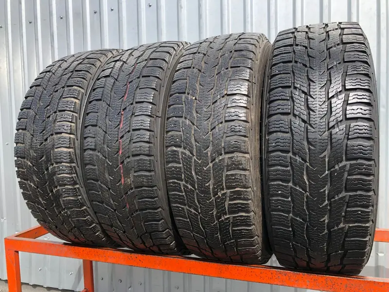 Комплект б/у шин 215/65 R16C Nokian WR C3