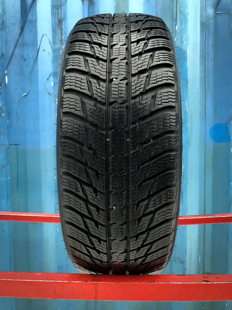 Б/у шина 215/65 R16 Nokian WR SUV 3