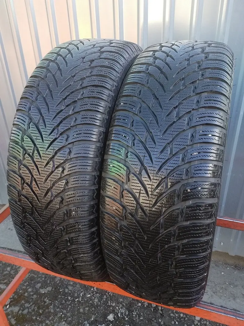 Пара б/у шин 215/65 R16 Nokian WR SUV 4