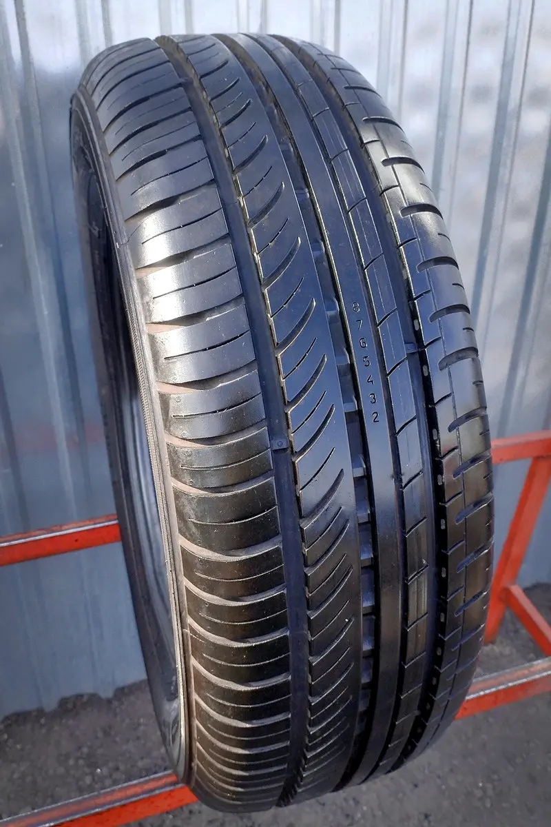 Б/у шина 215/65 R16C Nokian cLine Van