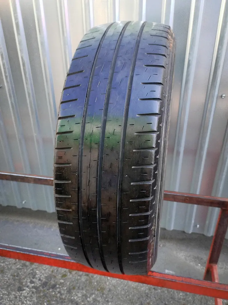 Б/у шина 215/65 R16C Pirelli Carrier