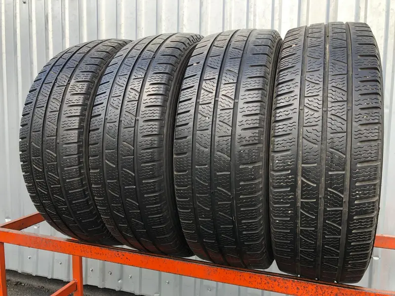 Комплект б/у шин 215/65 R16C Pirelli Carrier Winter