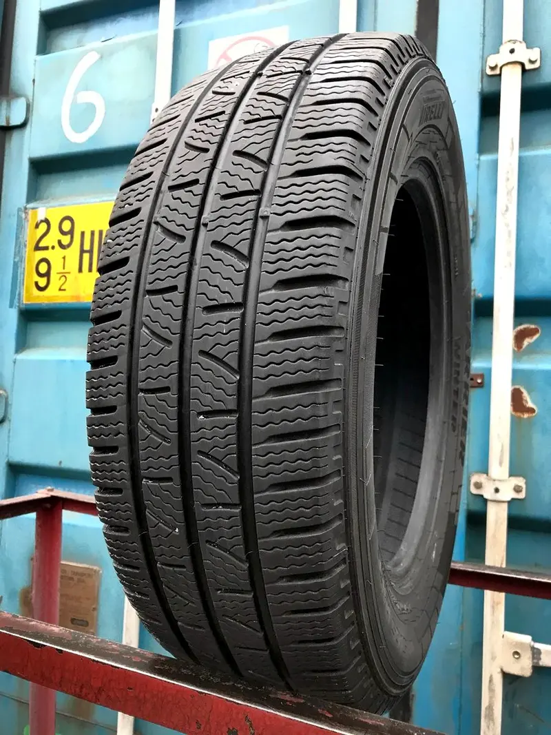 Б/у шина 215/65 R16C Pirelli Carrier Winter, фото 1