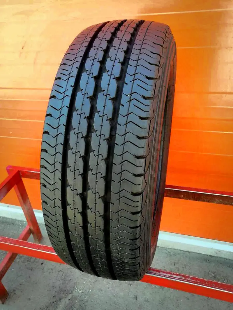 Б/у шина 215/65 R16C Pirelli Chrono