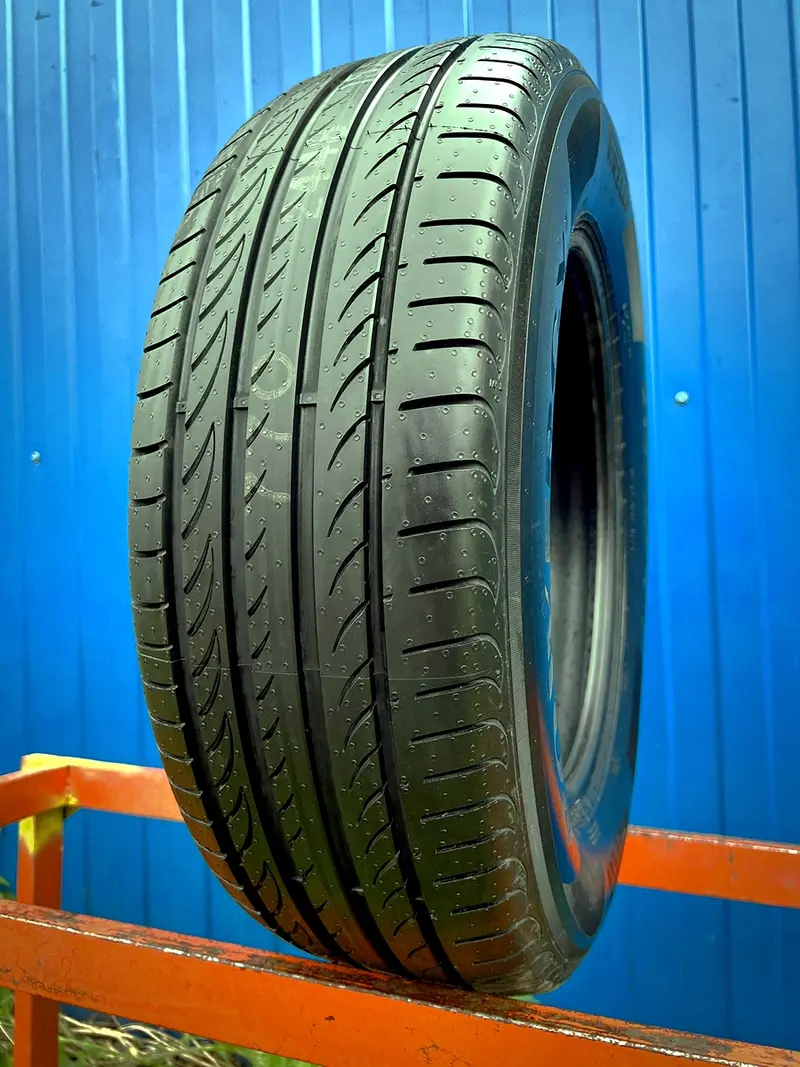 Новая шина 215/65 R16 Pirelli Powergy