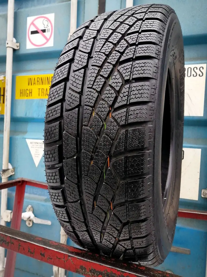 Б/у шина 215/65 R16 Pirelli Winter 210 Sottozero