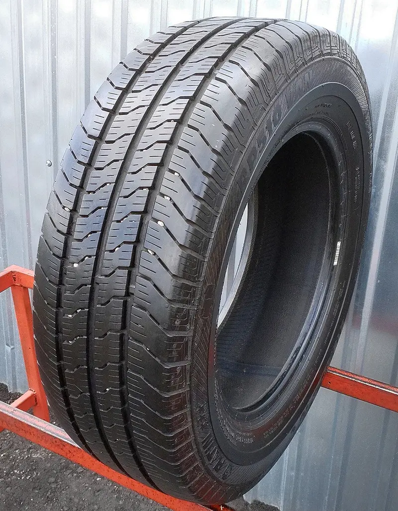 Б/у шина 215/65 R16C Platin RP 510 Van