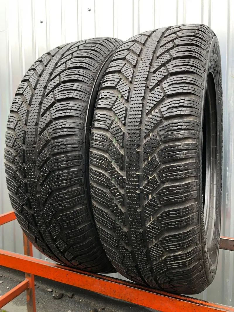 Пара б/у шин 215/65 R16 Semperit Master-Grip 2