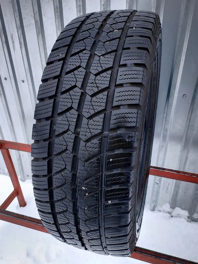 Б/у шина 215/65 R16C Semperit Van-Grip
