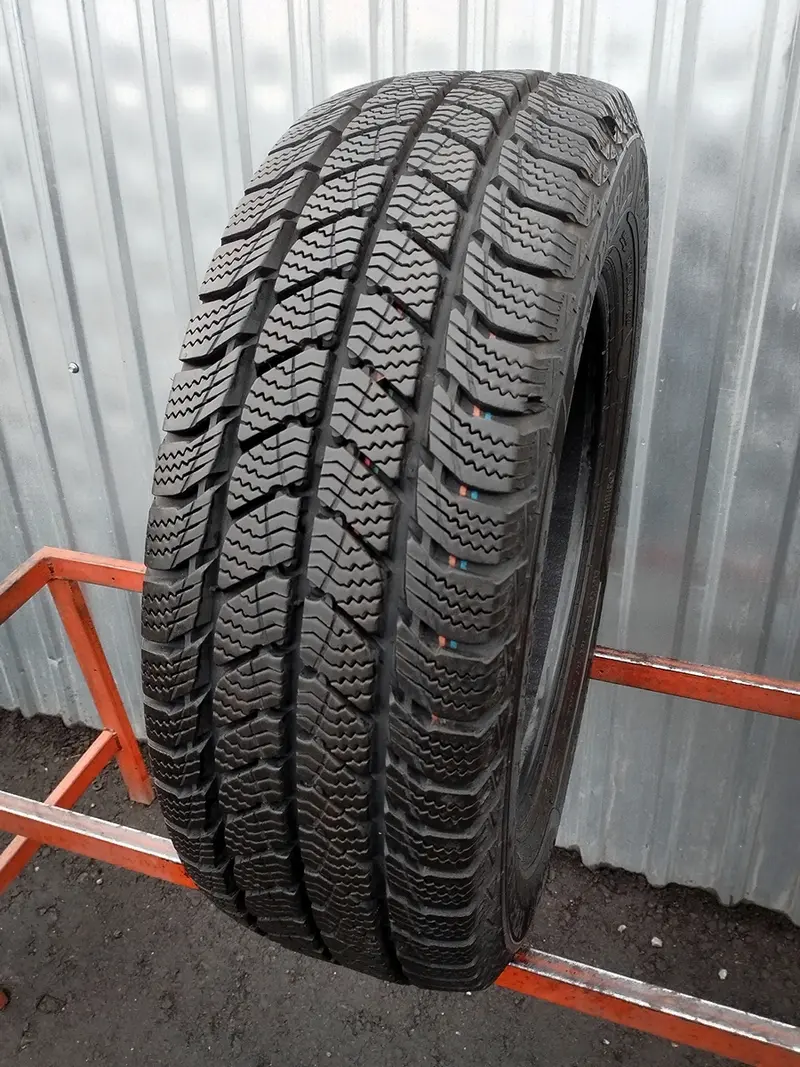 Б/у шина 215/65 R16C Semperit Van Grip 3