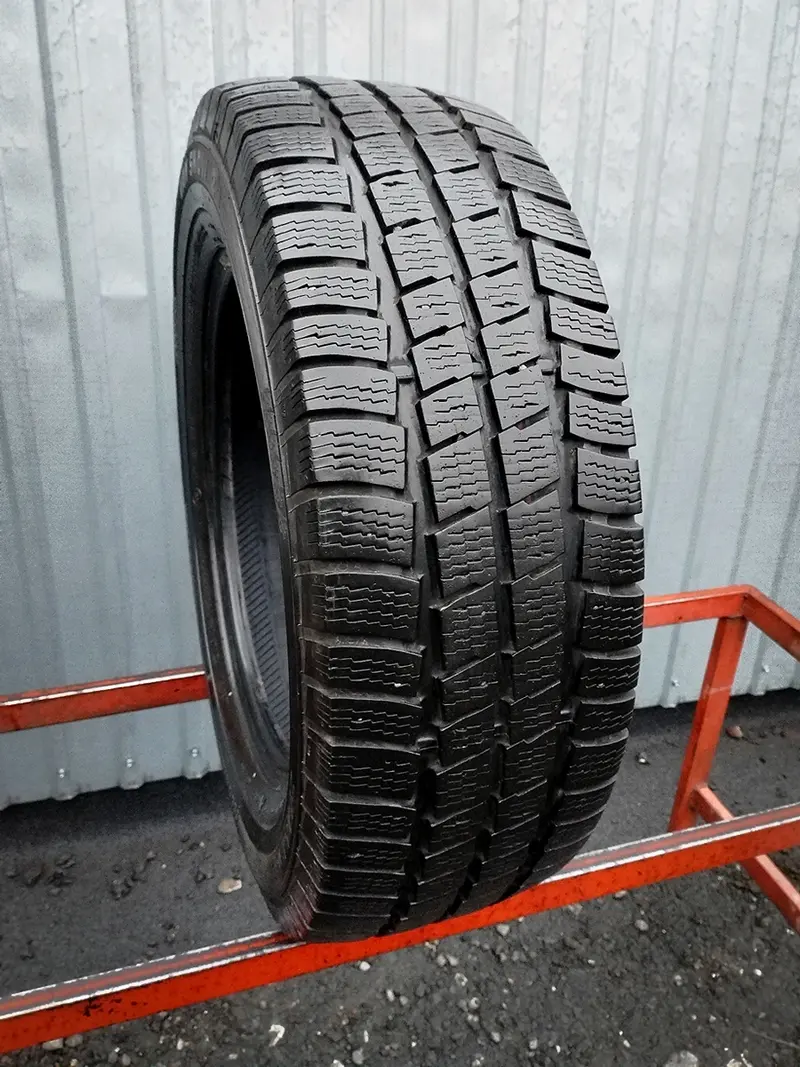 Б/у шина 215/65 R16C Sportiva Van Snow 2