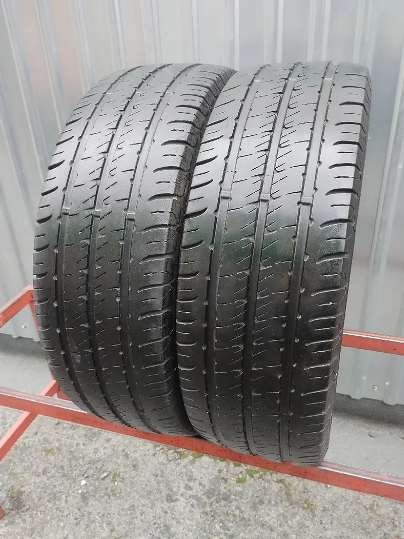Пара б/у шин 215/65 R16C Uniroyal Rain Max 3