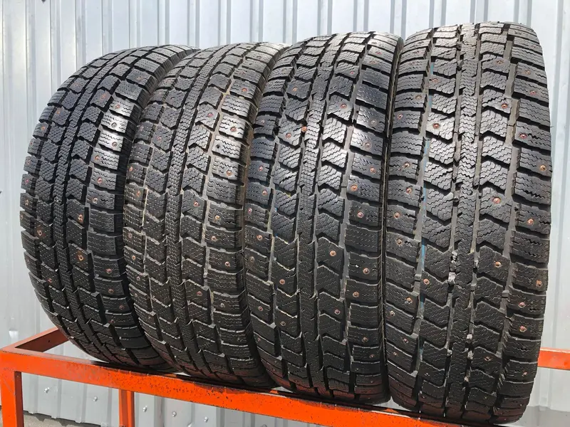 Комплект б/у шин 215/65 R16C Viatti Vettore Inverno V-524