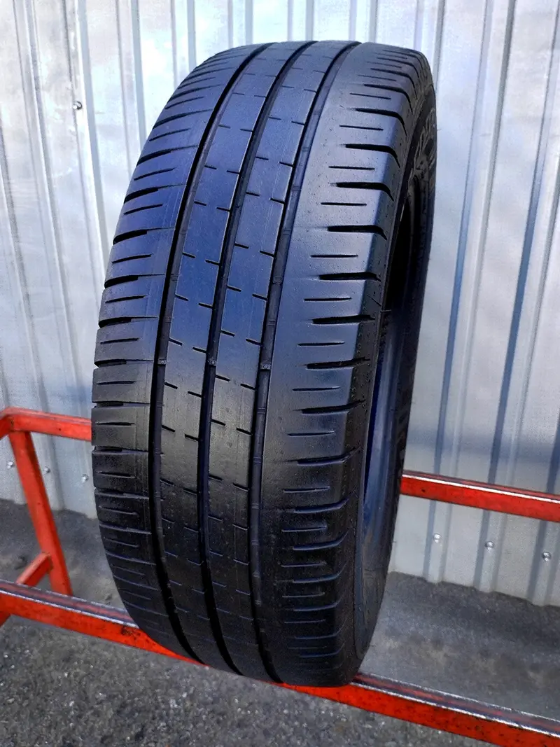 Б/у шина 215/65 R16C Vredestein Comtrac 2