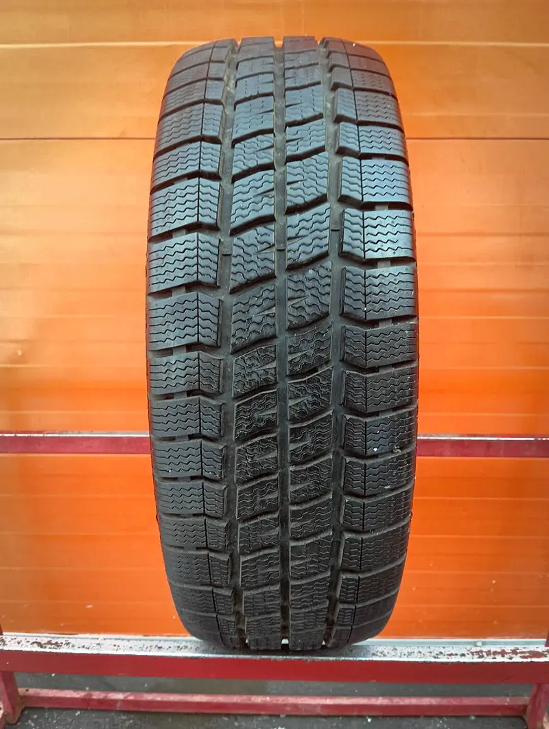 Б/у шина 215/65 R16C Vredestein Comtrac 2 Winter