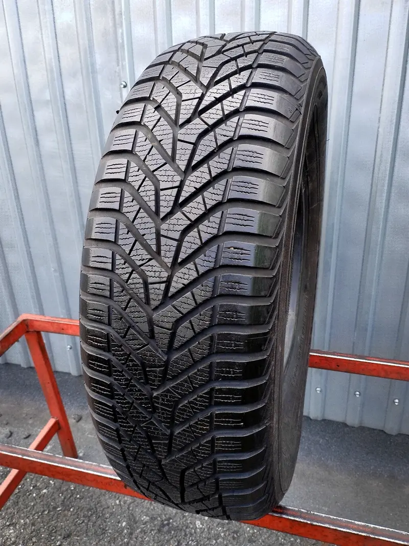 Б/у шина 215/65 R16 Yokohama BluEarth W.Drive V905