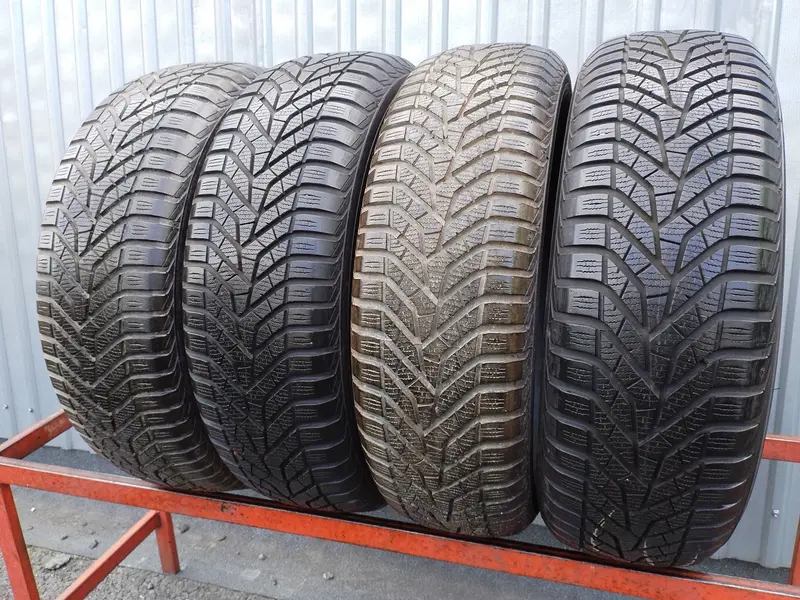 Комплект б/у шин 215/65 R16 Yokohama BluEarth W.Drive V905