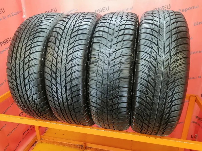 Комплект б/у шин 215/65 R17 Bridgestone Blizzak LM-001