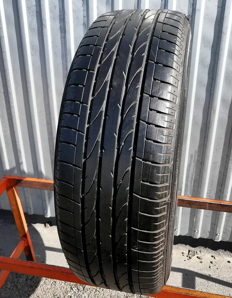 Б/у шина 215/65 R17 Bridgestone Dueler H/P Sport
