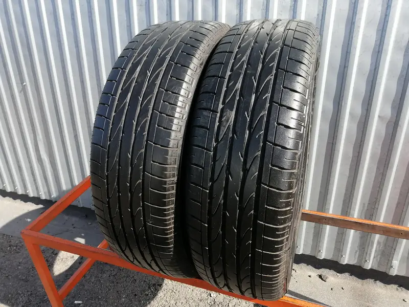 Пара б/у шин 215/65 R17 Bridgestone Dueler H/P Sport