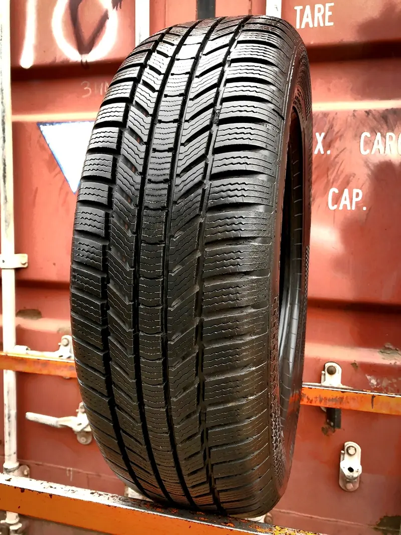 Б/у шина 215/65 R17 Continental ContiVikingContact 7