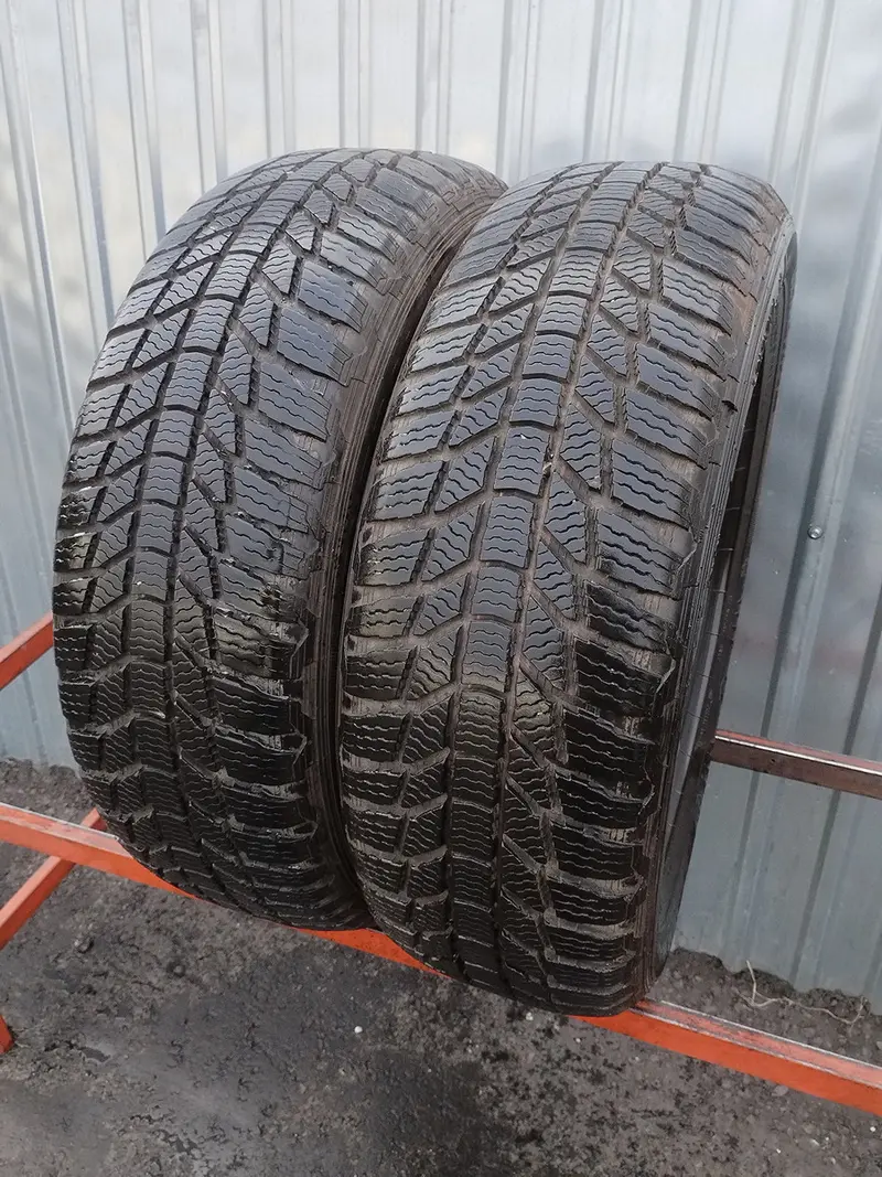 Пара б/у шин 215/65 R17 General Snow Grabber Plus