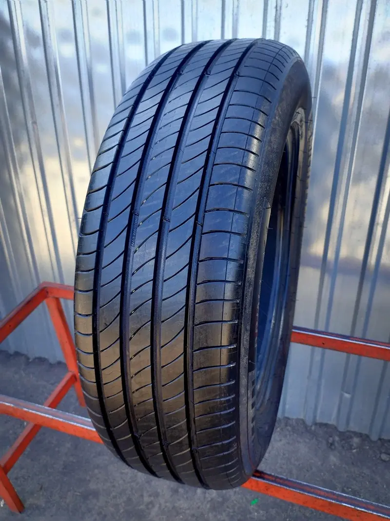 Б/у шина 215/65 R17 Michelin Primacy 4, фото 1