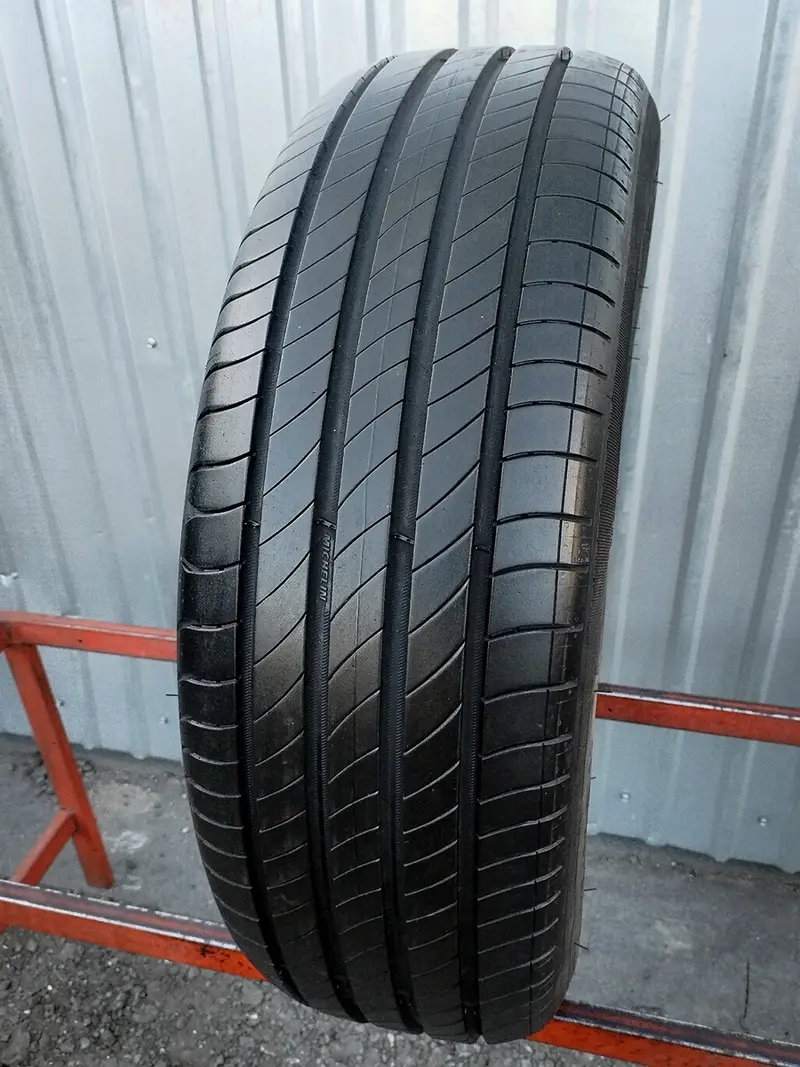 Б/у шина 215/65 R17 Michelin e.Primacy, фото 1
