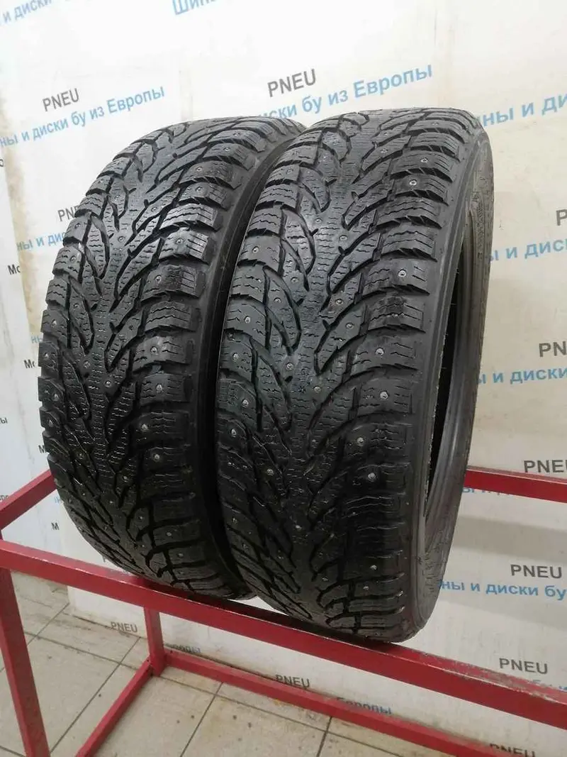 Пара б/у шин 215/65 R17 Nokian Hakkapeliitta 9