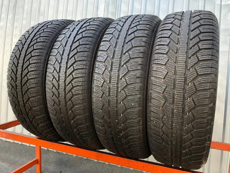Комплект б/у шин 215/65 R17 Semperit Master-Grip 2
