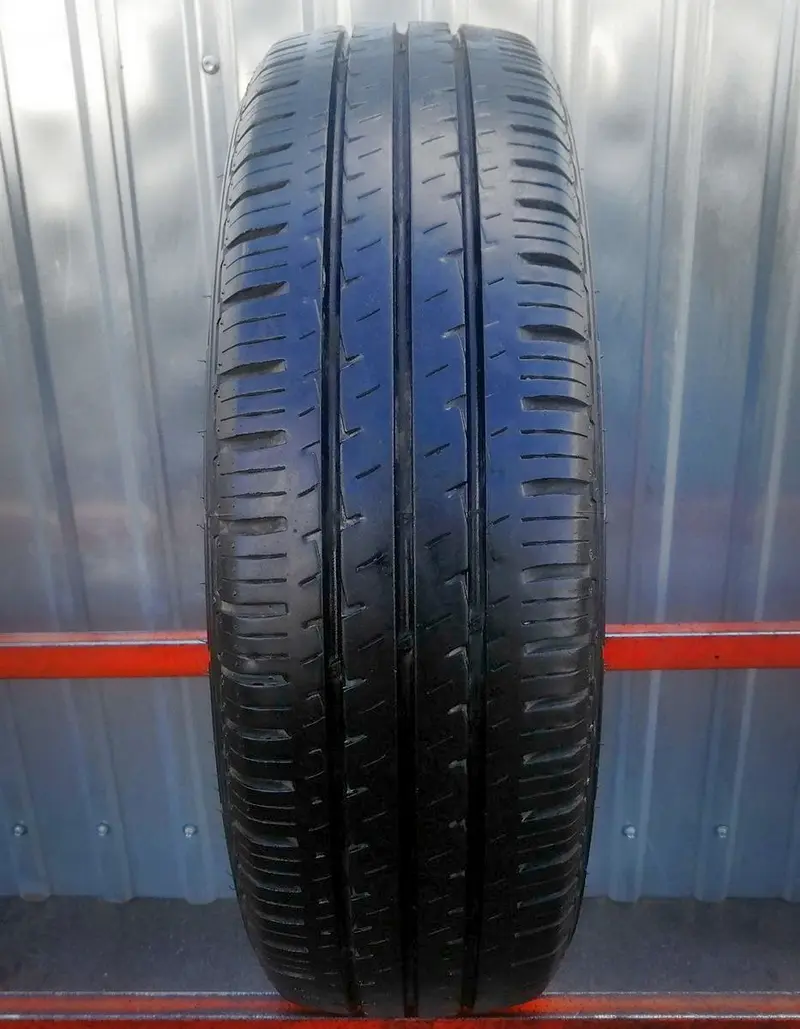 Б/у шина 215/70 R15C Hankook Vantra LT RA18